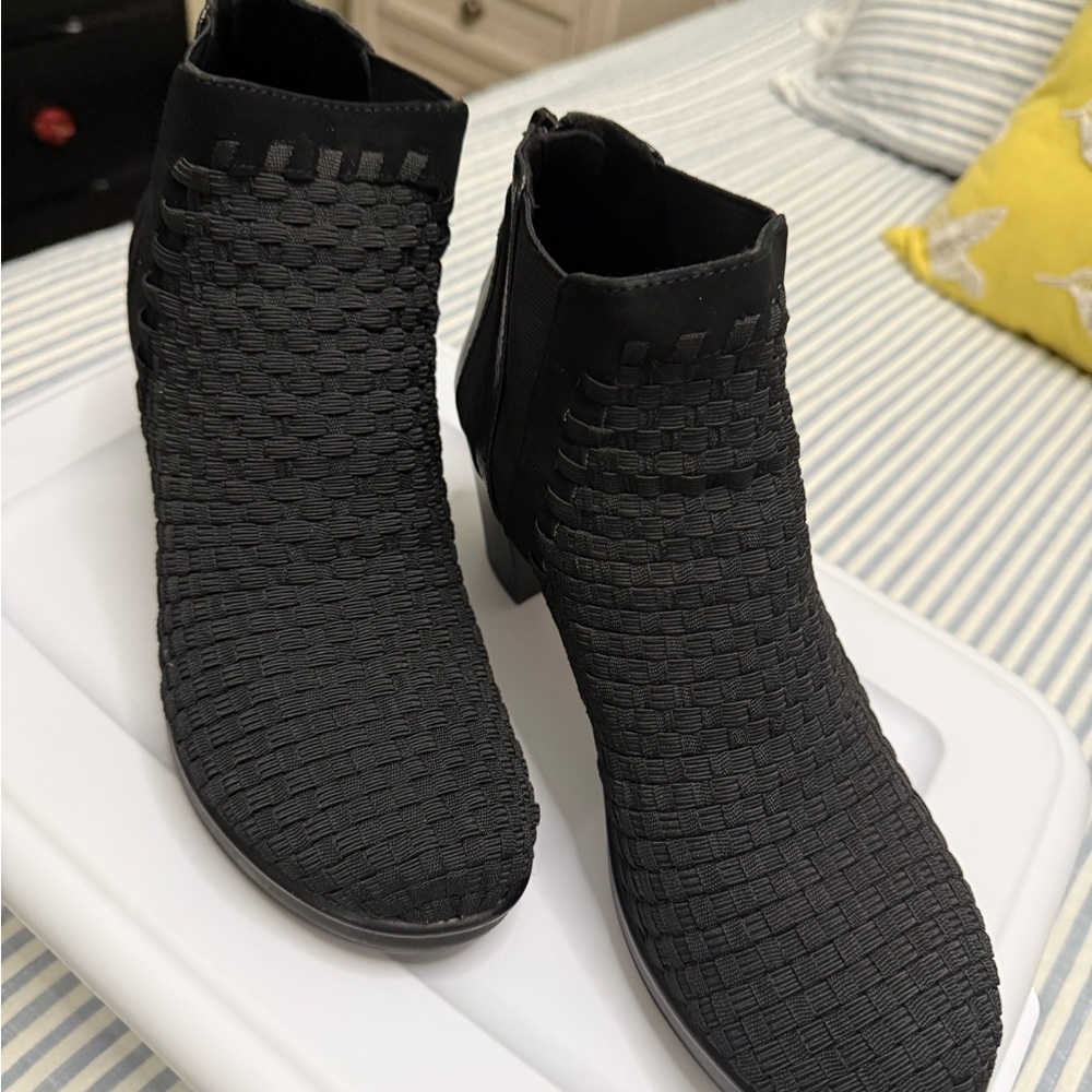 Black Woven Ankle Boots - Women - Picture 3 of 6